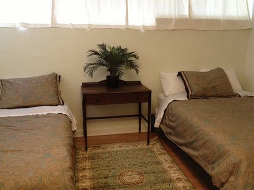 Hostel Orange Drive (adults Only) *